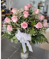 Hermosa roses vase arrangement  Any occasion 