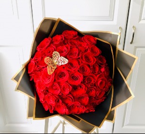 Wrapped Bouquet (75 Roses) 