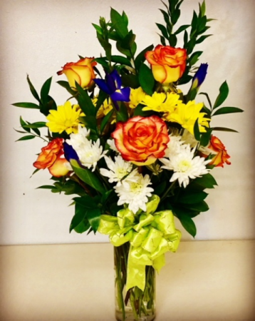 High and Magic 1/2 Dozen Rose Arrangement