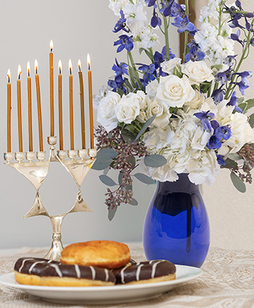 Hints of Sapphire Lifestyle Arrangement in New York, NY | FLOWERS BY RICHARD NYC Hints of Sapphire Lifestyle Arrangement in New York, NY | FLOWERS BY RICHARD NYC