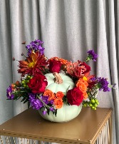 HOCUS-PUMPKIN-POCUS FLOWER ARRANGEMENT