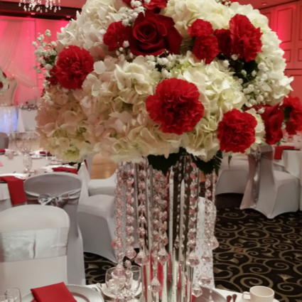 Holiday party arrangemnts. Special event arrangement.