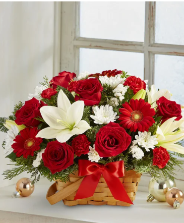 Holiday Basket  in Barre, VT | Emslie The Florist & Gifts