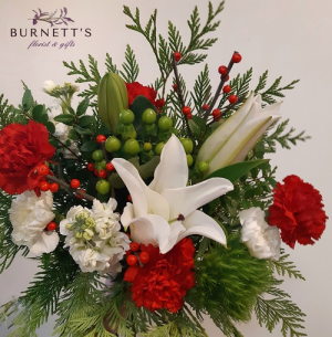 Holiday Bouquet (No Vase) Hand Tied Bouquet