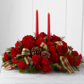 HOLIDAY CLASSIC CENTERPIECE