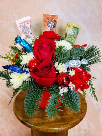 Holiday Cup of Cheer Arrangement