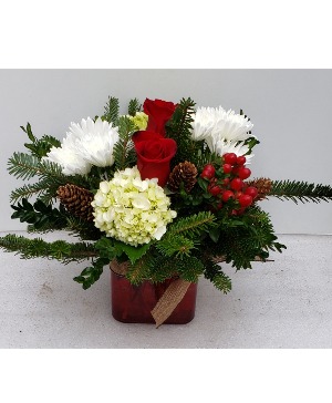 Holiday Delight vase arrangement