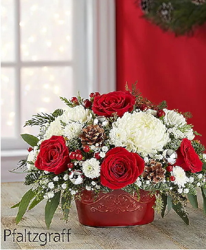 Holiday Gathering Casserole Dish by Pfaltzgraff