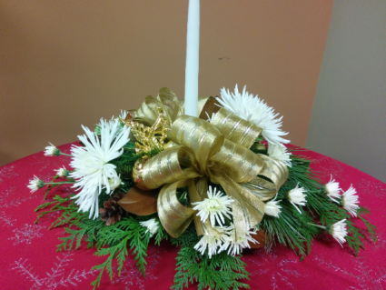 Holiday gold Centerpiece