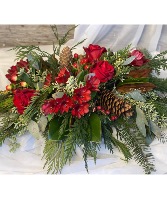 Holiday in Red Centerpiece 