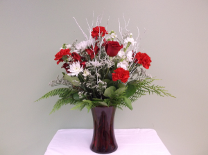 HOLIDAY MAGIC VASE ARRANGEMENT in Springfield, VT | WOODBURY FLORIST HOLIDAY MAGIC VASE ARRANGEMENT in Springfield, VT | WOODBURY FLORIST