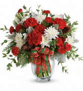 Holiday Shine Bouquet         TWR14-5 Winter Floral Arrangement