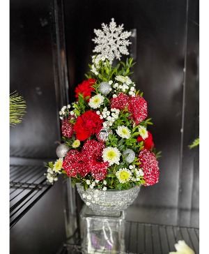 Holiday Sparkle Christmas Tree Arrangement 