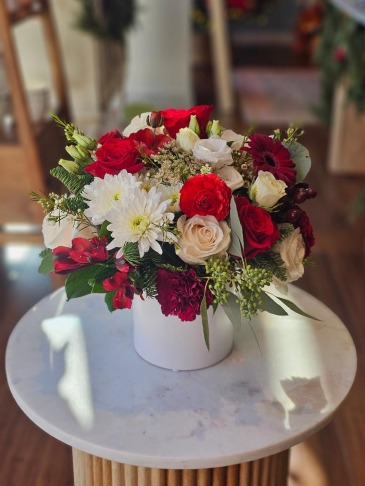 Holiday Blooms For You  in Frederick, MD | Maryland Florals