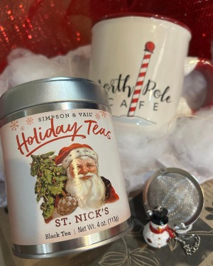 Holiday Tea Gift Set Simpson & Vail Tea gift wrapped with a Bow
