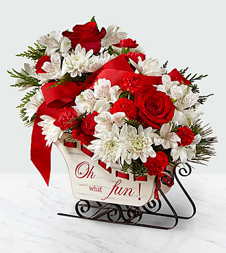 HOLIDAY TRADITIONS SLEIGH SLEIGH CENTERPIECE