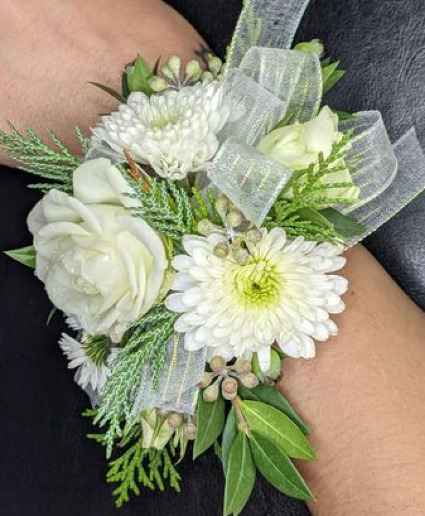 Pure Bliss Corsage Hollie and Pine