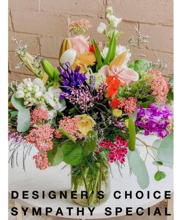 Hollie's Sympathy Designer's Choice Fresh Sympathy Flower Arrangement in Dixon, IL | WEEDS FLORALS, DESIGN & DECOR Hollie's Sympathy Designer's Choice Fresh Sympathy Flower Arrangement in Dixon, IL | WEEDS FLORALS, DESIGN & DECOR