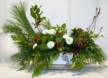 HOLLY AND SNOW Table Centrepiece
