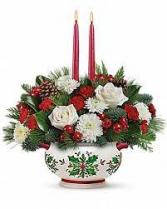 Holly Days Centerpiece 