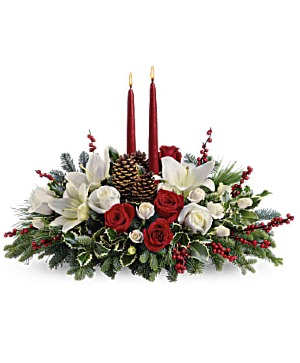 Holly & Glimmer Table centerpiece
