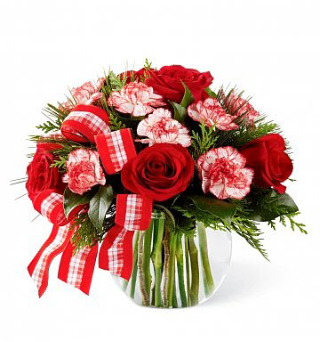 Holly Jolly Bouquet Arrangement