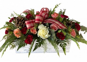 Home For The Holidays Centerpiece