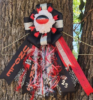 Homecoming Mum - Medium 
