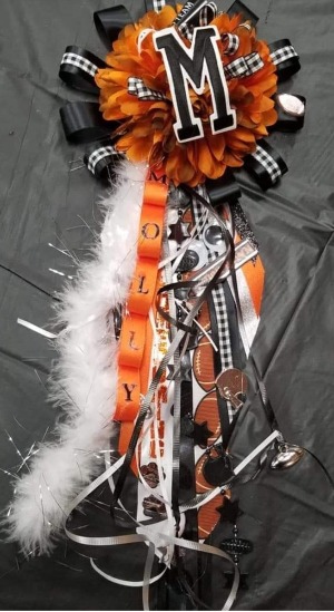 Homecoming Mum - Small 