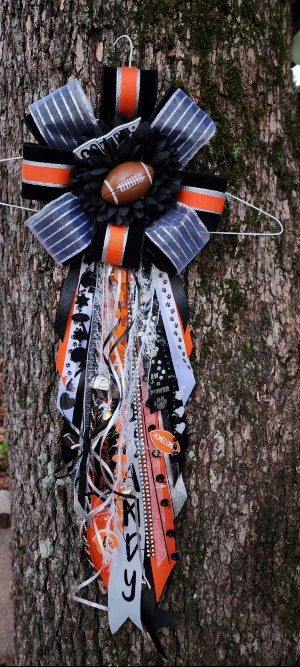 Homecoming Mum - Small 