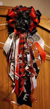 Homecoming Mum - Small 