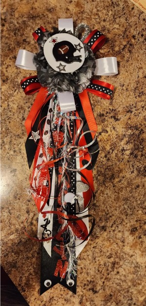 Homecoming Mum - Small 