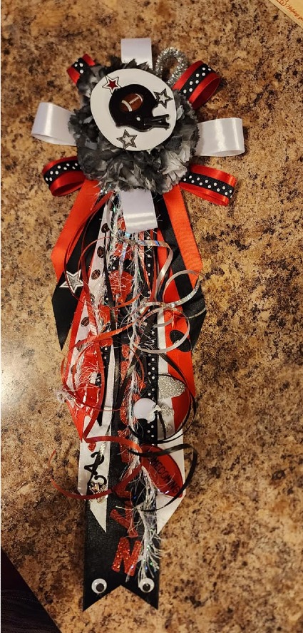 Homecoming Mum - Small