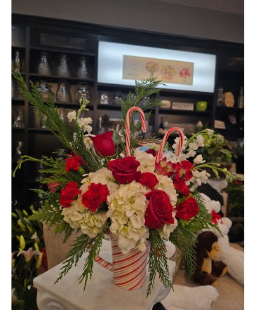 Peppermint Swirl  in Acworth, GA | Davis Flowers