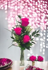 Hot Pink Lady Bud Vase 3 Hot Pink Roses 