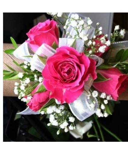 Hot Pink Spray Rose wristlet Wrist corsage