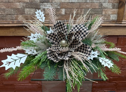 Houndstooth Holiday Centerpiece
