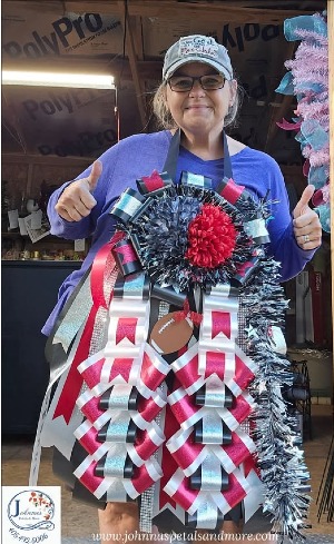 Homecoming Double Mum - Jumbo with neck strap  