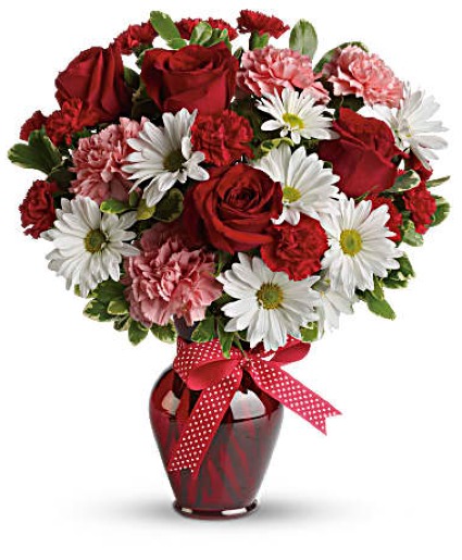 Hugs and Kisses Bouquet with Red Roses Vase