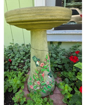 Humming Bird Bird Bath