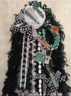 HUNTER GREEN, BLACK, WHITE AND SILVER  LARGE MUM WITH MEGAPHONE
