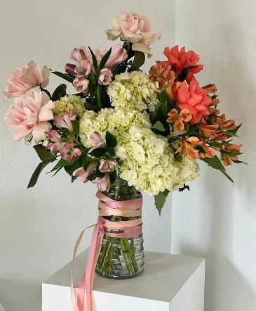 Blooming Beauty  in Fort Myers, FL | ANGEL BLOOMS FLORIST