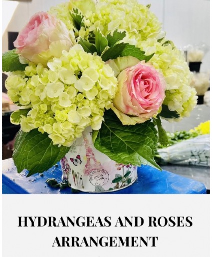 Hydrangeas and Roses Table Centerpiece  Wedding and Event 