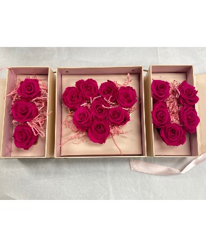 I Love You Preserved Pinks Saying I love you in a box