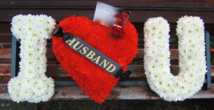 I Love You Tribnute Standing Wreath