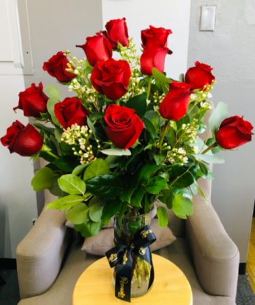 One Dozen Premium Red Roses POPULAR in Whittier, CA | Rosemantico Flowers One Dozen Premium Red Roses POPULAR in Whittier, CA | Rosemantico Flowers