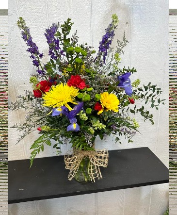 I'm So Pretty Floral Arrangement in a Vase in Poplarville, MS | Morgan On Main Florist