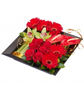 I’m Yours Valentine Romantic Floral Design