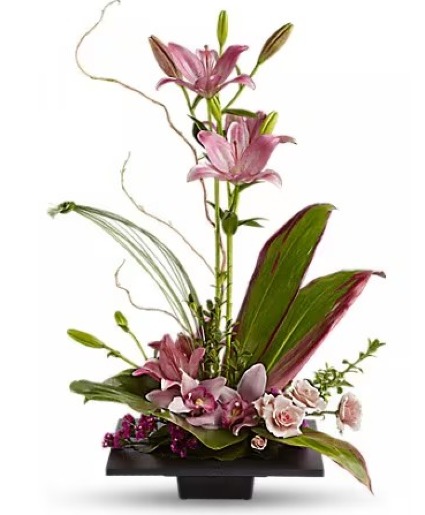 Imagination Blooms Naturalistic Arrangement