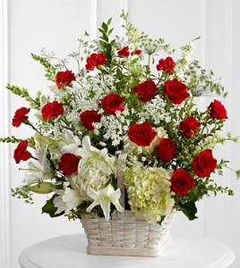 In Loving Memory Funeral Flowers in Richland, WA | ARLENE'S FLOWERS AND GIFTS